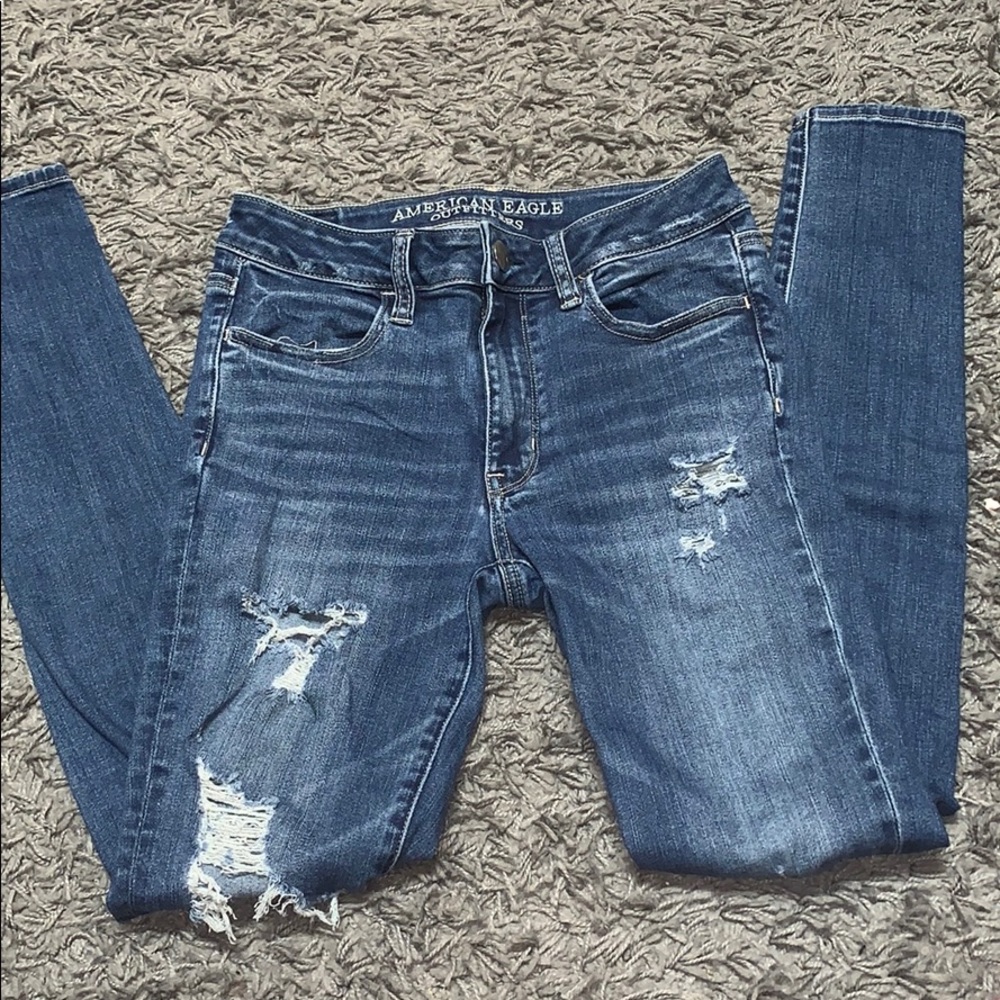 High-Rise AE jeans!!